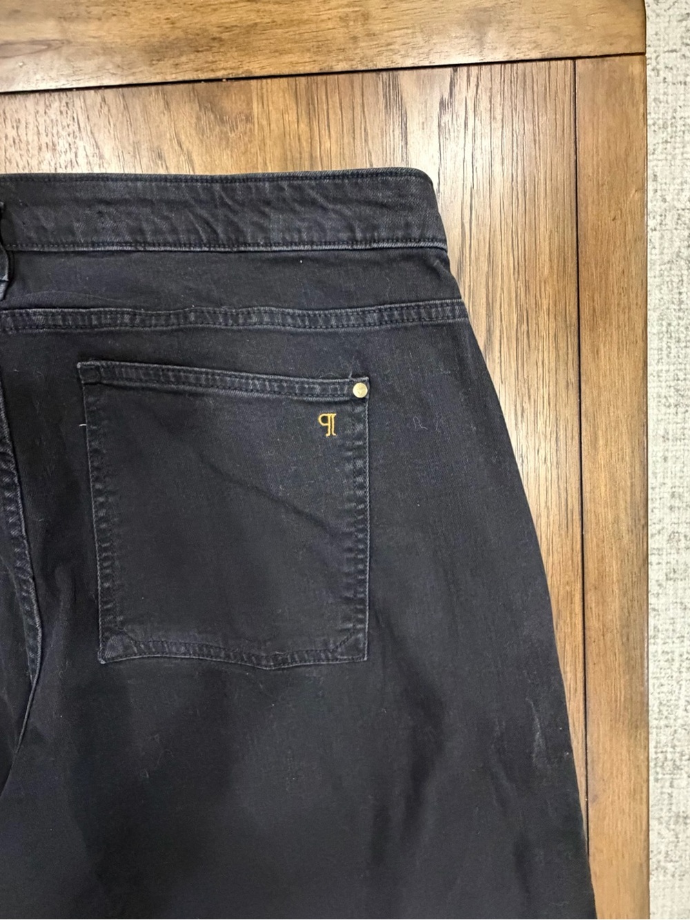 Pilcro Black Straight-Leg Jeans - Picture 4 of 5